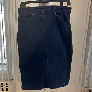 Women's Corduroy Skirt - Navy size XS great condition